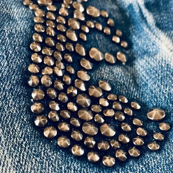 GUESS Premium blue denim studded shorts cutoffs - Picture 5 of 10